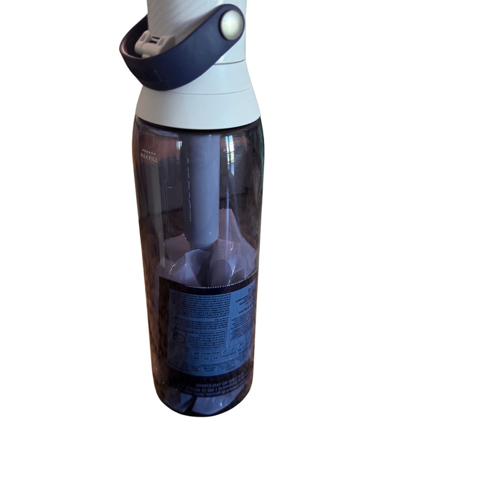 Brita 26 oz Filter Water Bottle BPA Free Easy Sip Straw Leakproof Design